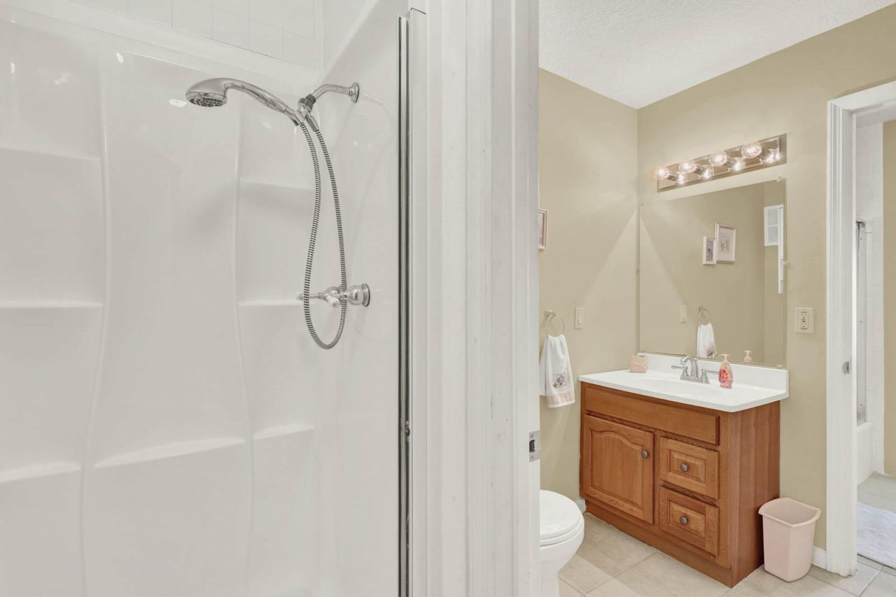 1300 Seaway Dr, Unit E 5, Fort Pierce, FL 34949 Photo