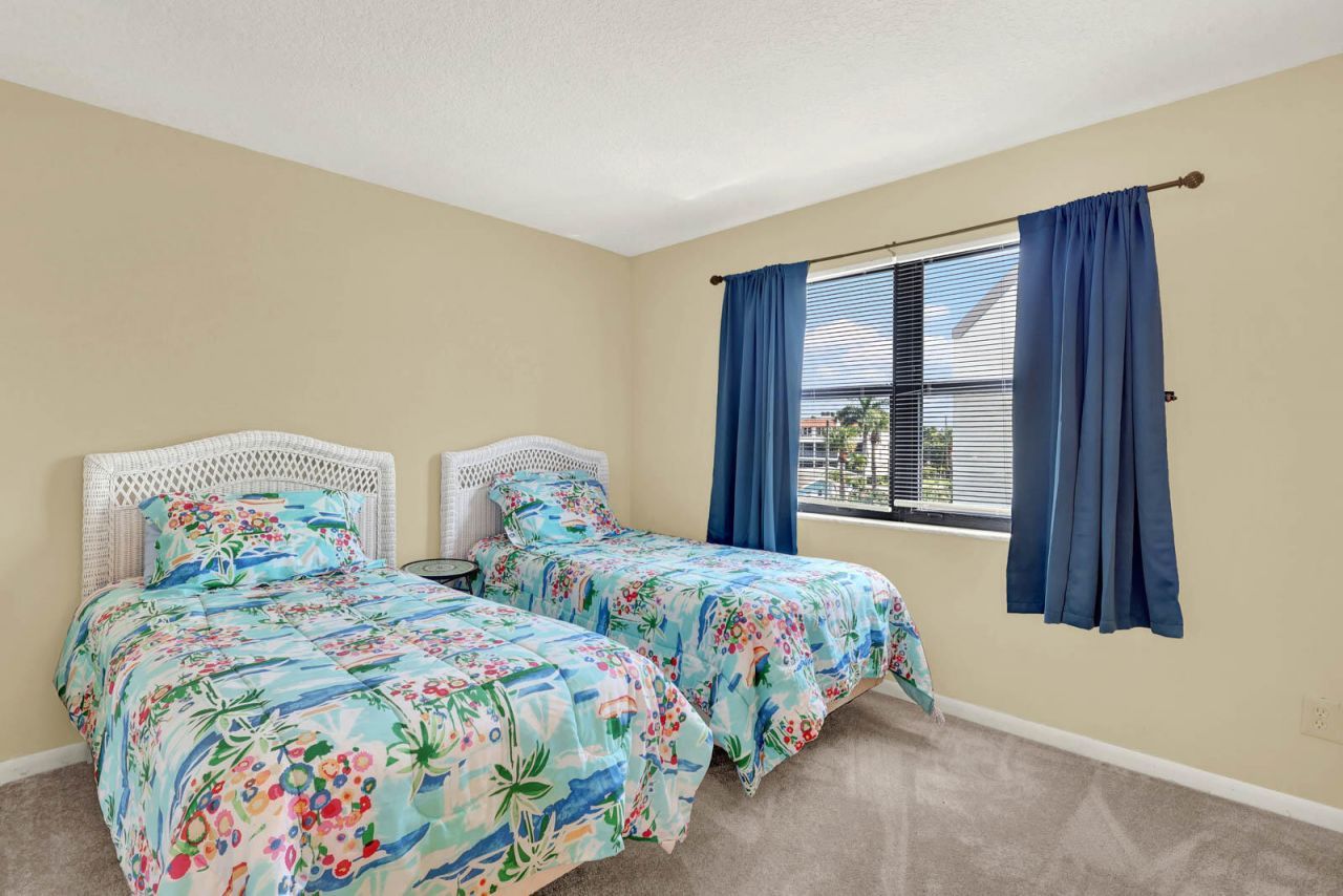 1300 Seaway Dr, Unit E 5, Fort Pierce, FL 34949 Photo