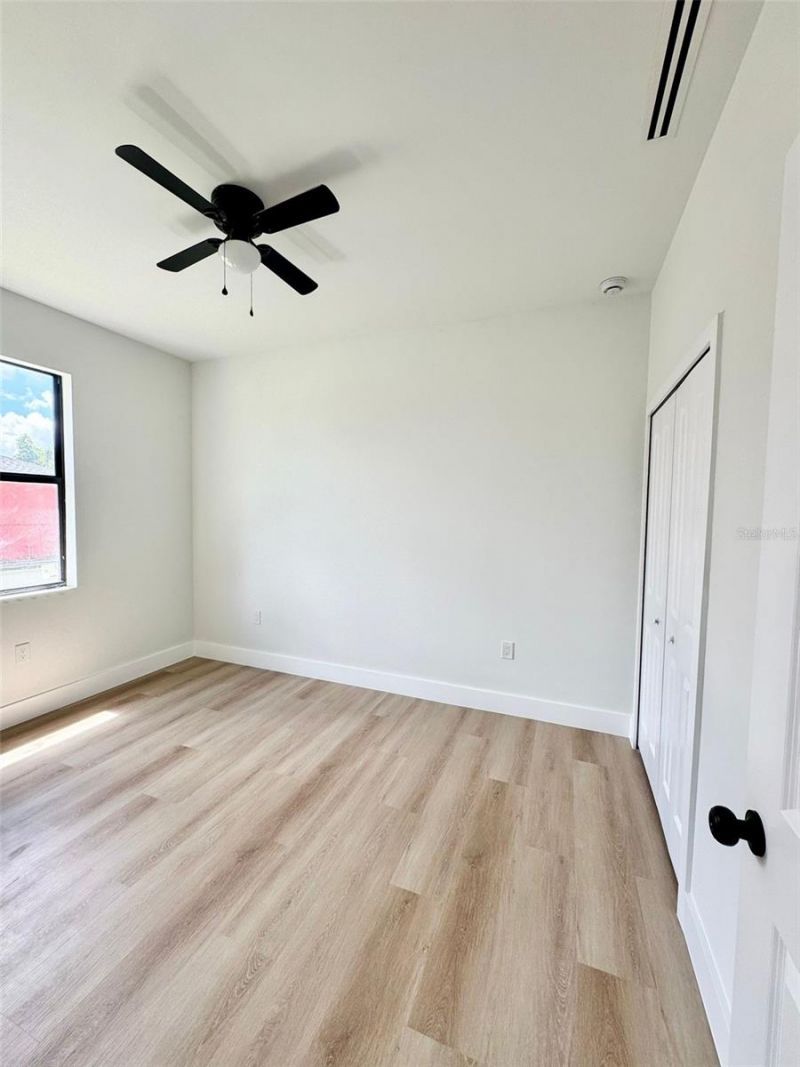 1041/1043 Albany Avenue, Lehigh Acres, FL 33971 Photo