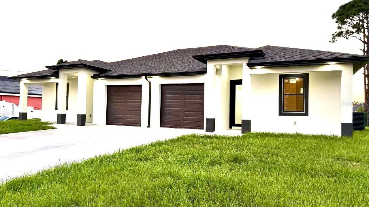 1041/1043 Albany Avenue, Lehigh Acres, FL 33971 Photo