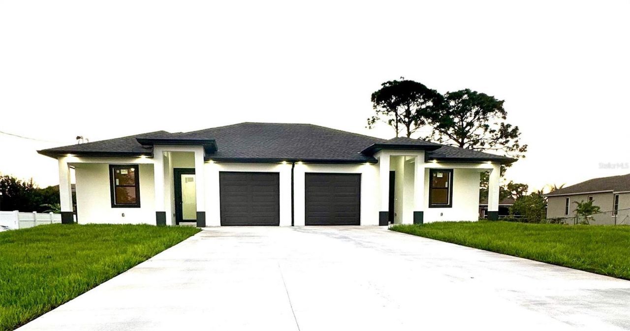 1041/1043 Albany Avenue, Lehigh Acres, FL 33971 Photo