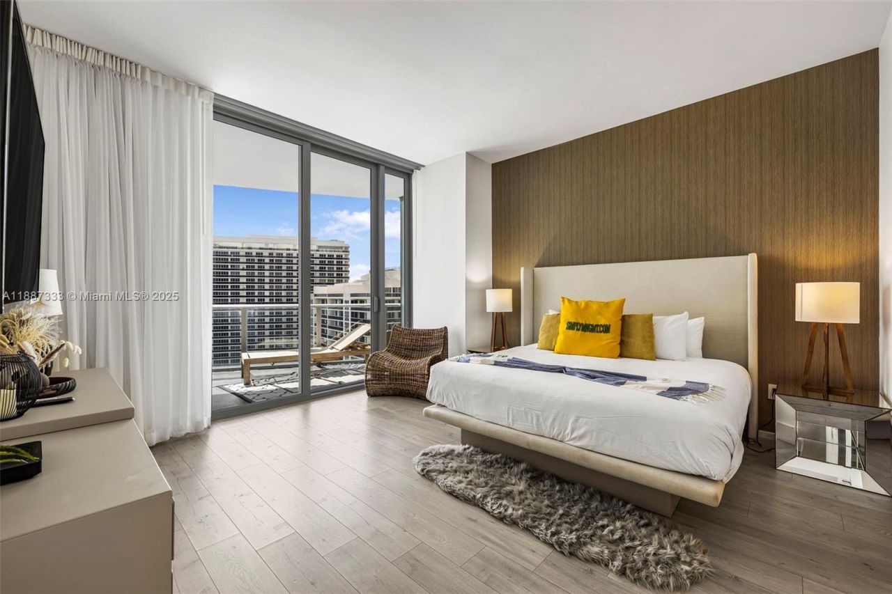 4111 S Ocean Dr, Unit LPH1, Hollywood, FL 33019 Photo