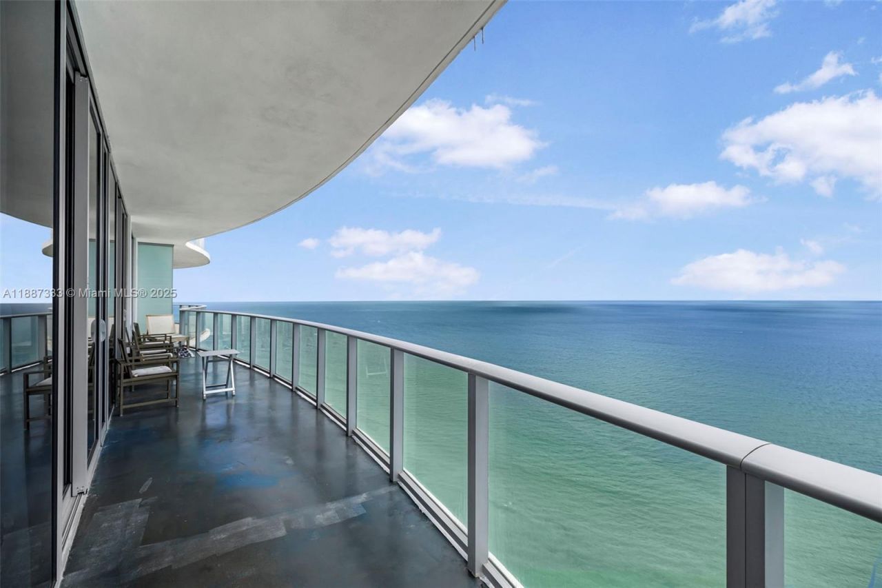 4111 S Ocean Dr, Unit LPH1, Hollywood, FL 33019 Photo