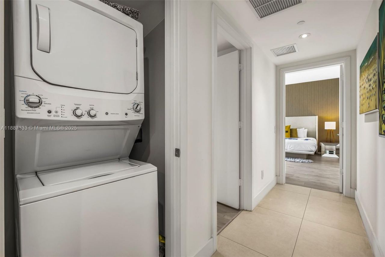 4111 S Ocean Dr, Unit LPH1, Hollywood, FL 33019 Photo