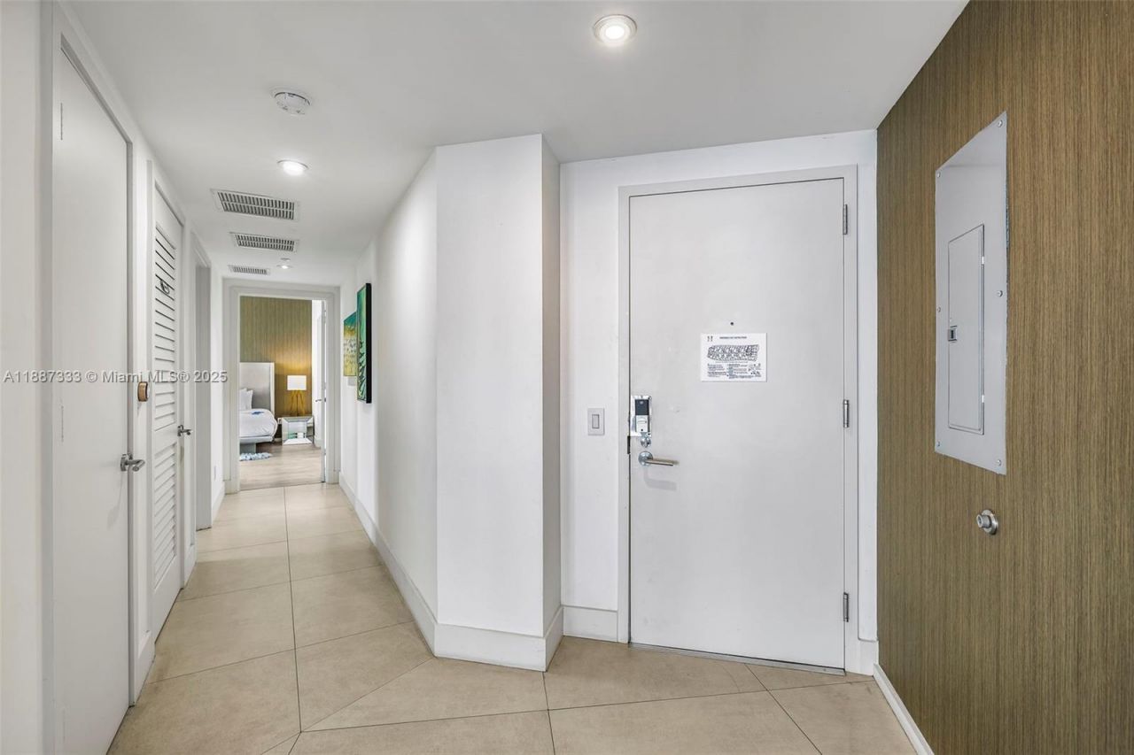 4111 S Ocean Dr, Unit LPH1, Hollywood, FL 33019 Photo