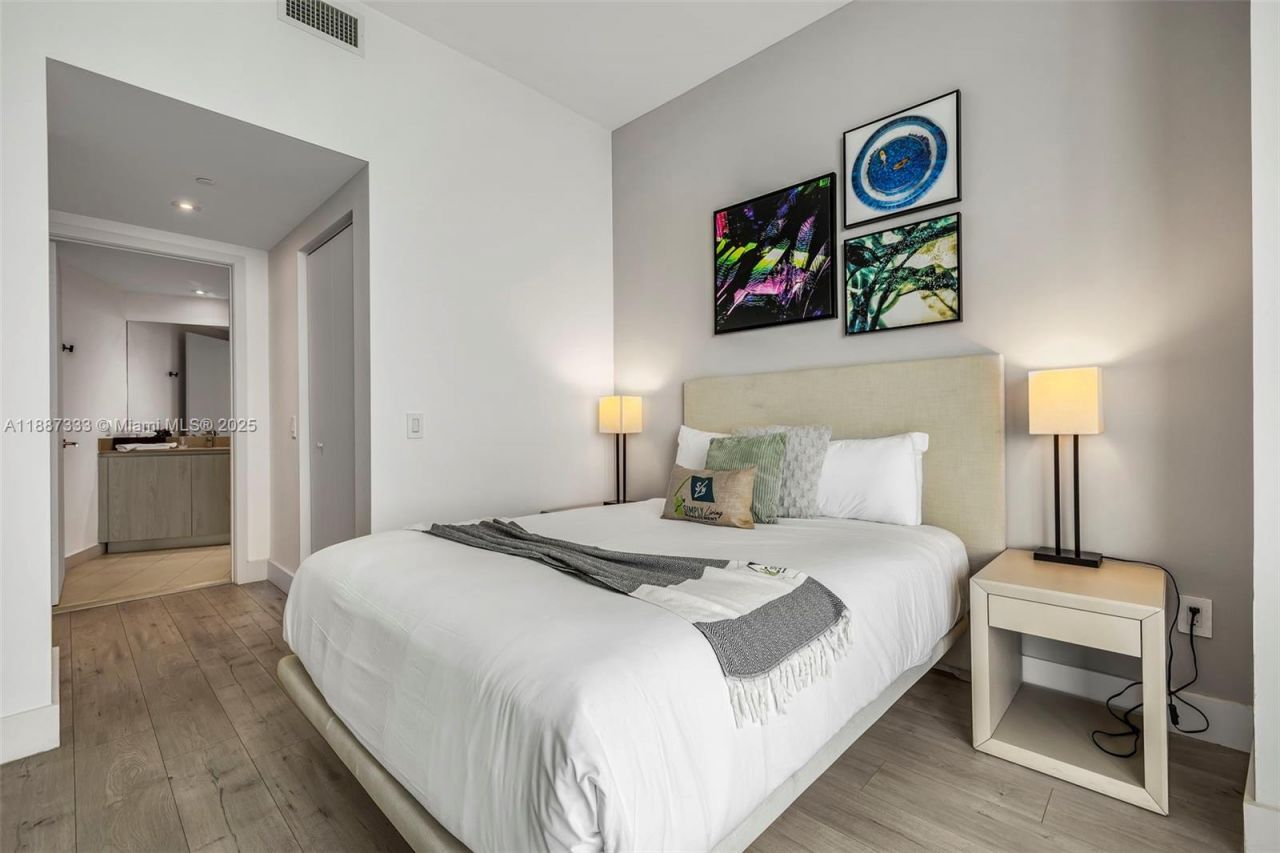 4111 S Ocean Dr, Unit LPH1, Hollywood, FL 33019 Photo