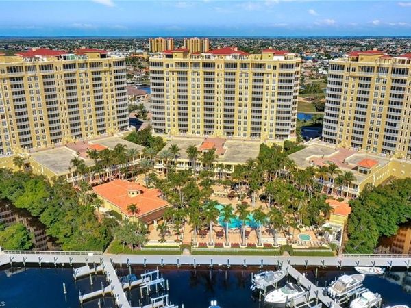 6021 Silver King BLVD, Unit 305, CAPE CORAL, FL 33914