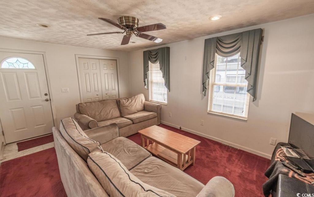 5400 Little River Neck Rd. Photo 9