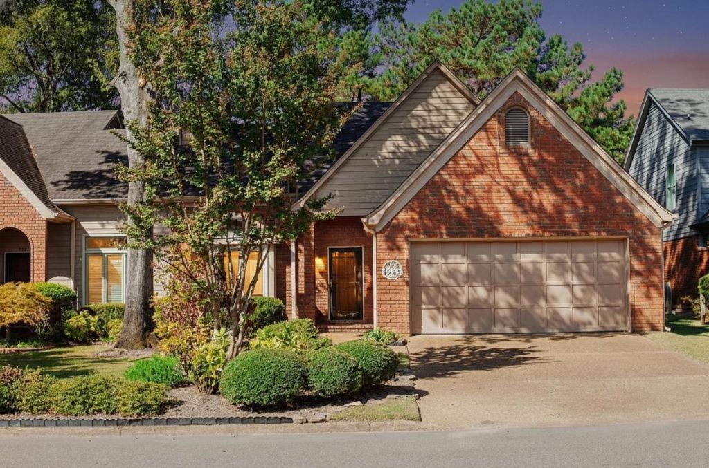 1923 Rye Rd, Germantown, TN 38139 Main Photo