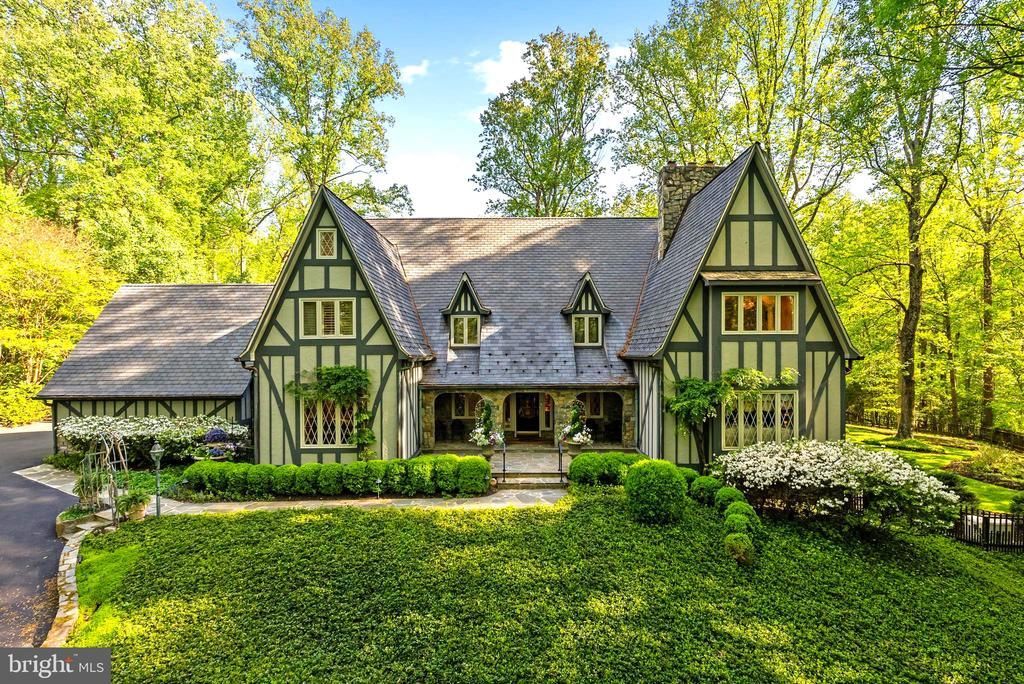 10205 CEDAR POND DRIVE, VIENNA, VA 22182
