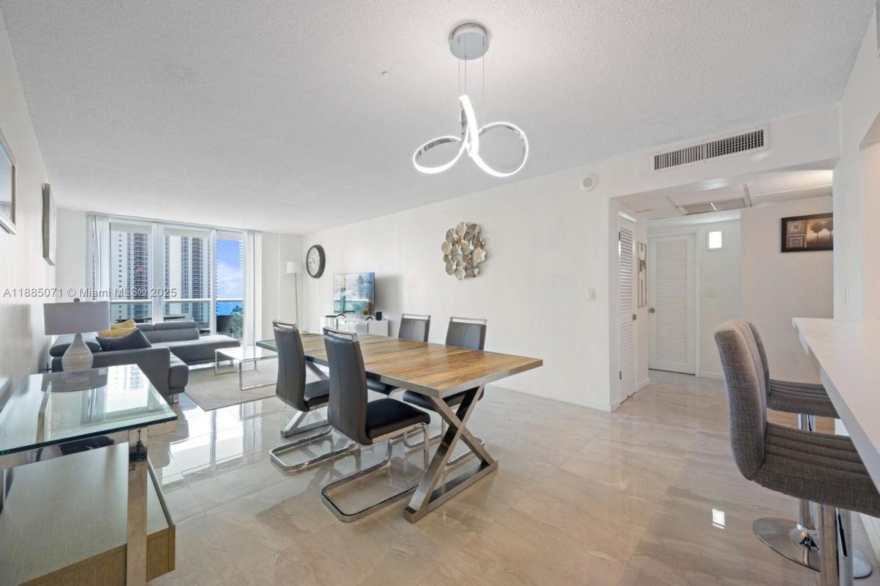 19370 Collins Ave, Unit 1425, Sunny Isles Beach, FL 33160 Photo