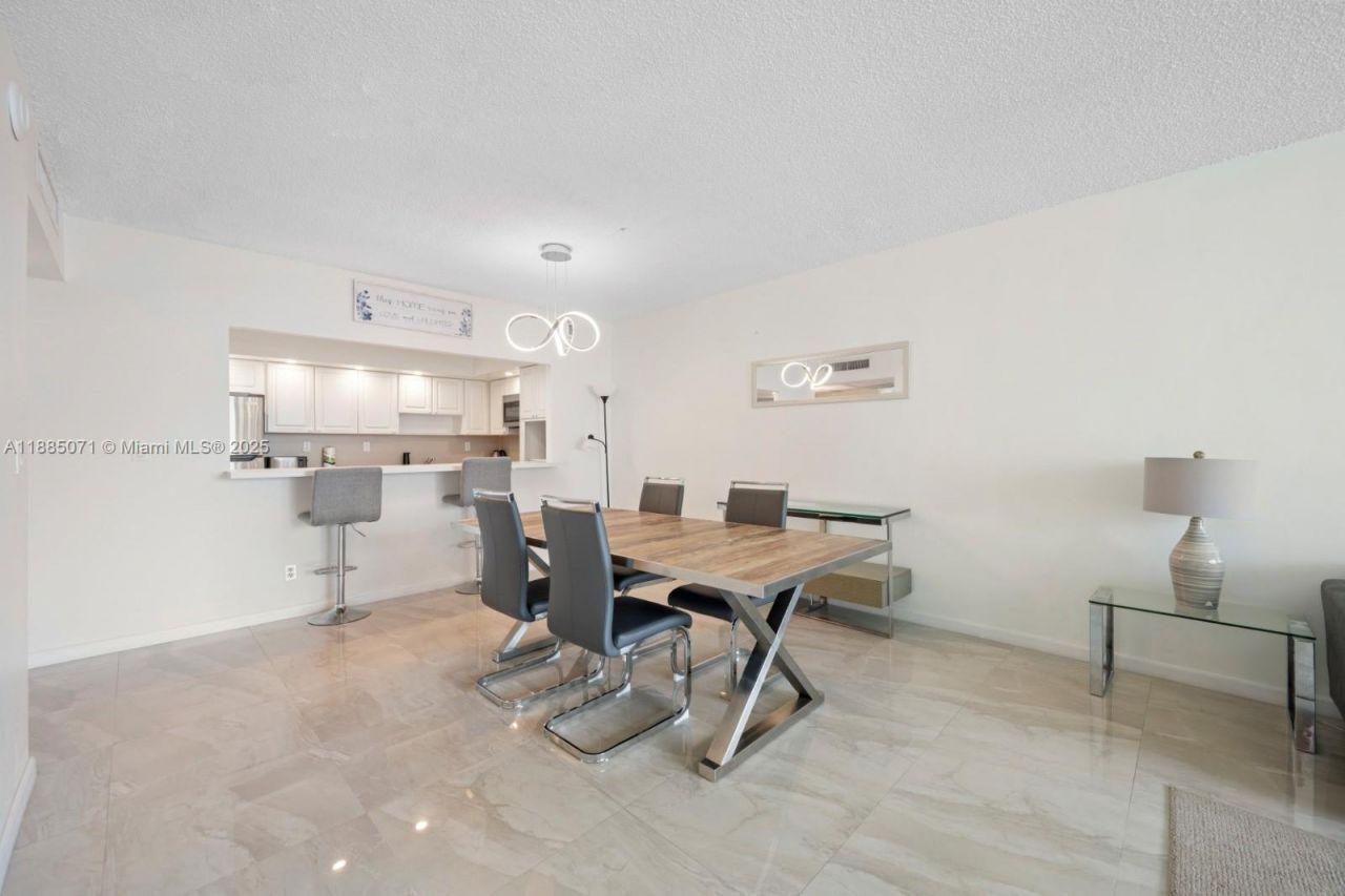 19370 Collins Ave, Unit 1425, Sunny Isles Beach, FL 33160 Photo