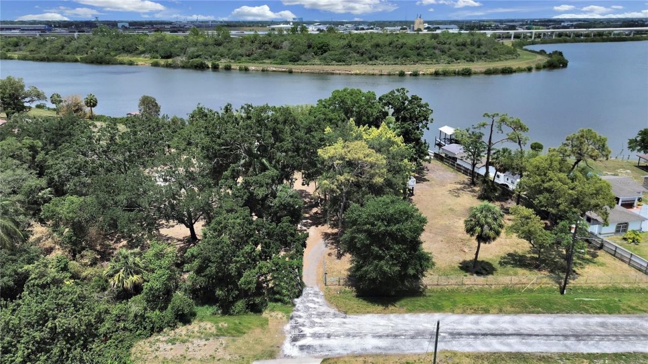 6610 Myrna Dr, Tampa, FL 33619 Photo