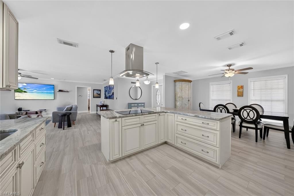 1682 Sabal Palm Dr, Sanibel, FL 33957 Photo