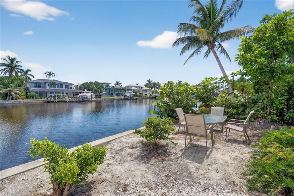 1682 Sabal Palm Dr, Sanibel, FL 33957 Photo