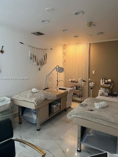 10570 NW 27th St, Doral, FL 33172 Photo