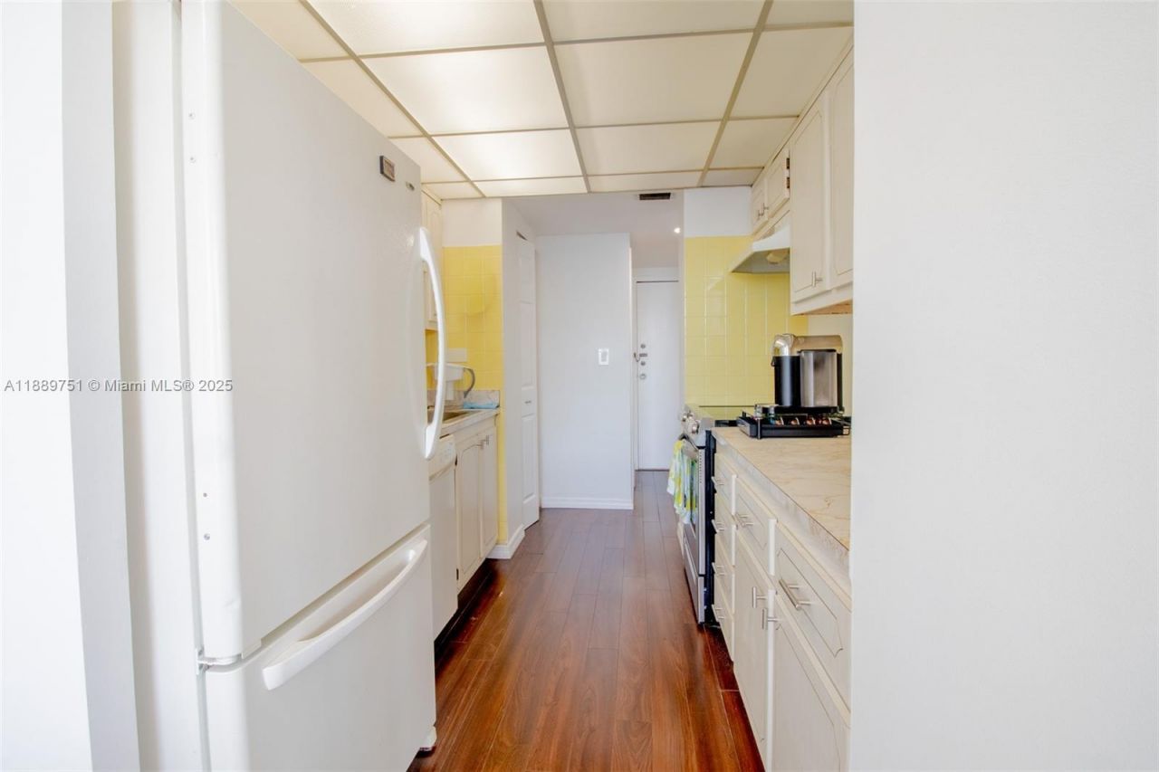 250 174th St, Unit 1201, Sunny Isles Beach, FL 33160 Photo