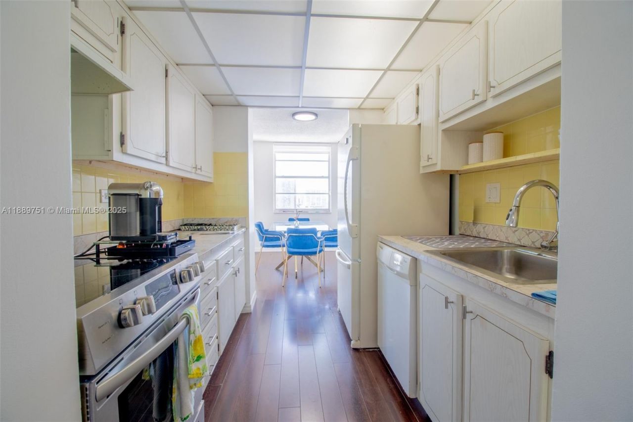 250 174th St, Unit 1201, Sunny Isles Beach, FL 33160 Photo