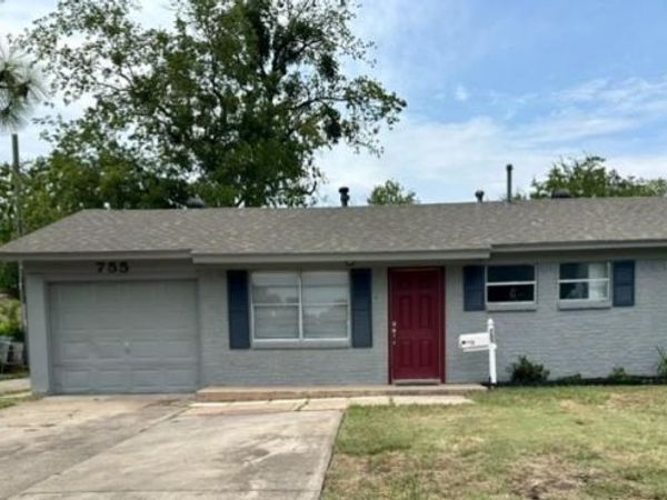 755 W Grubb Drive, Mesquite, TX 75149