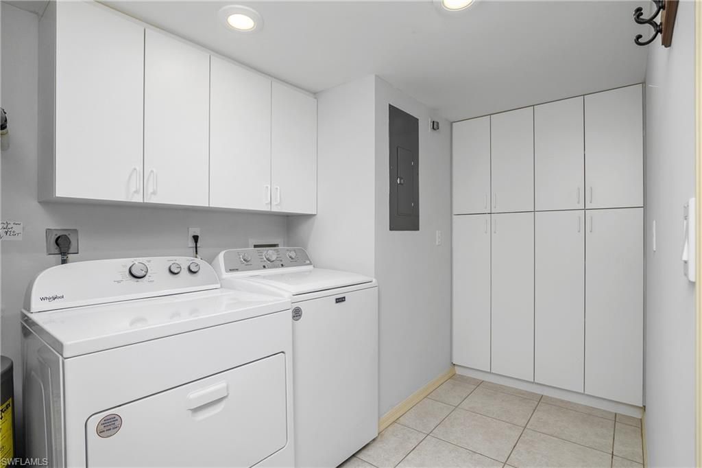 10682 Gulf Shore Dr, Unit C102, Naples, FL 34108 Photo
