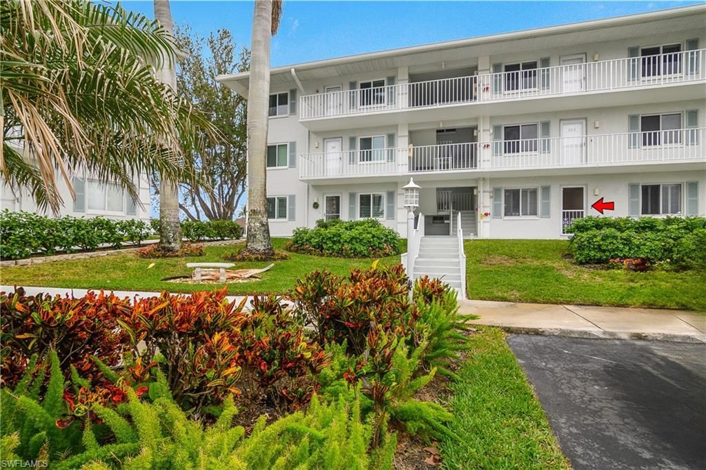 10682 Gulf Shore Dr, Unit C102, Naples, FL 34108 Photo