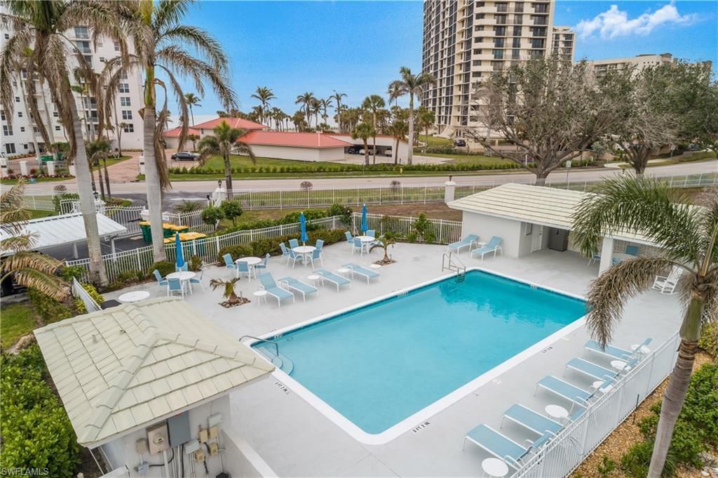 10682 Gulf Shore Dr, Unit C102, Naples, FL 34108 Photo