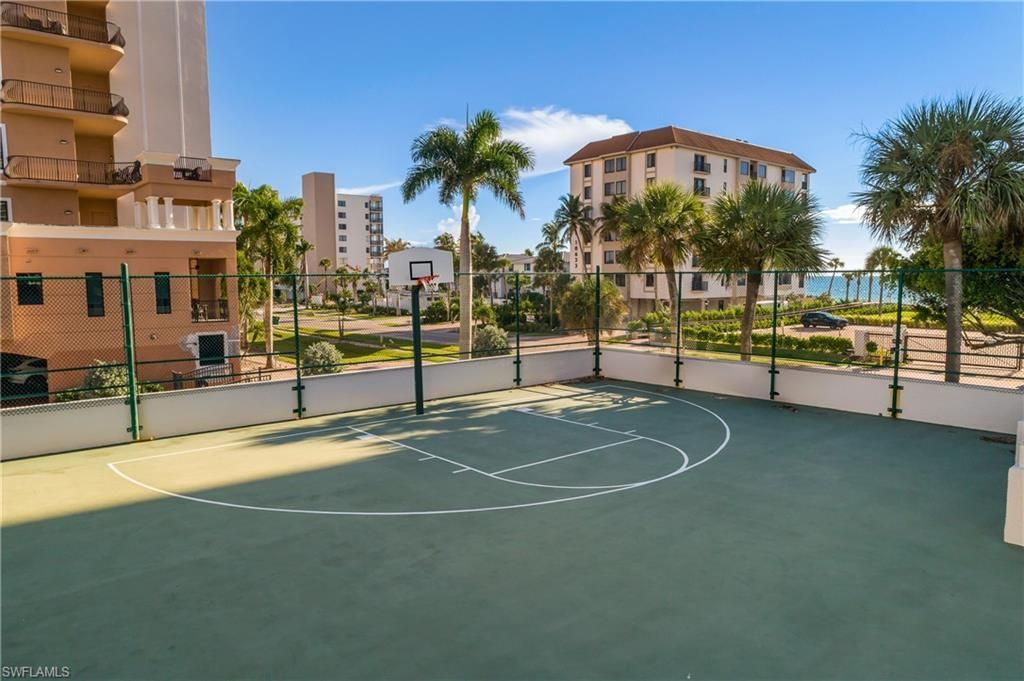 10682 Gulf Shore Dr, Unit C102, Naples, FL 34108 Photo