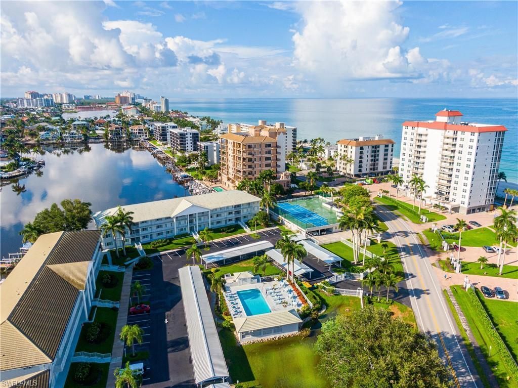 10682 Gulf Shore Dr, Unit C102, Naples, FL 34108 Photo