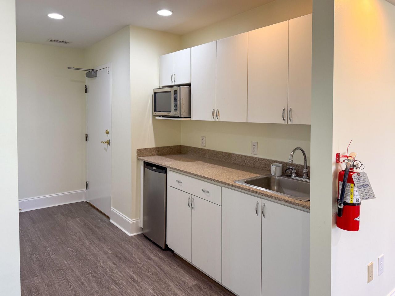 11 Isabella Street Photo 11