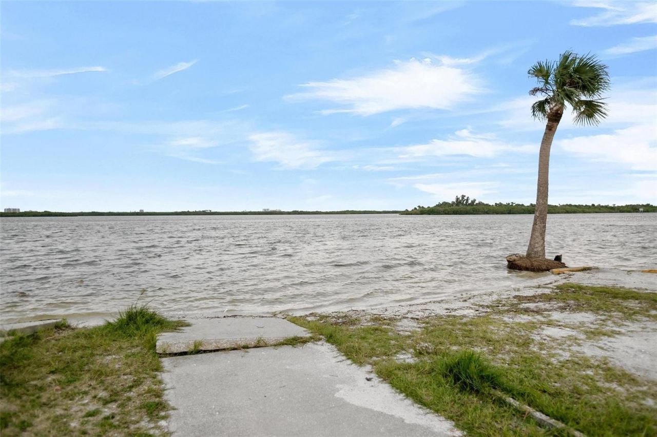 128 Orange Avenue, Edgewater, FL 32132 Photo