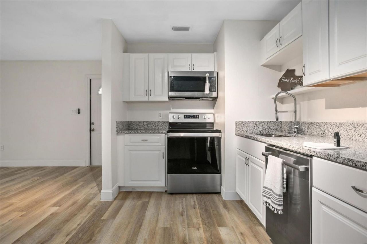 128 Orange Avenue, Edgewater, FL 32132 Photo