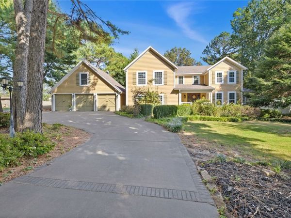 1311 Concord Street, Lowell, AR 72745