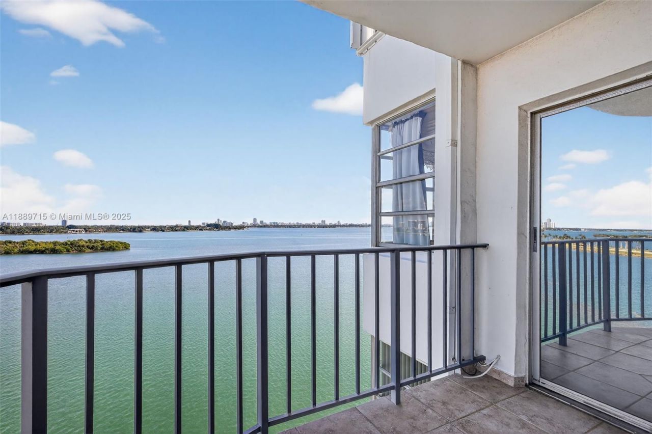 11930 N Bayshore Dr, Unit 1103, North Miami, FL 33181 Photo