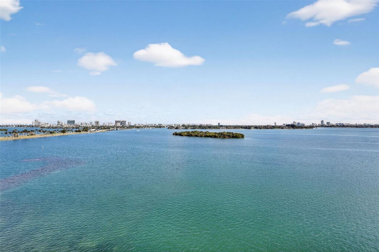 11930 N Bayshore Dr, Unit 1103, North Miami, FL 33181 Photo