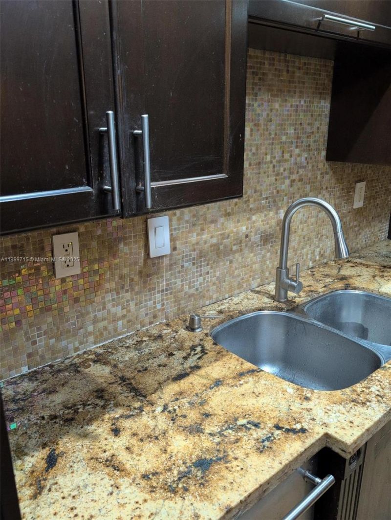 11930 N Bayshore Dr, Unit 1103, North Miami, FL 33181 Photo