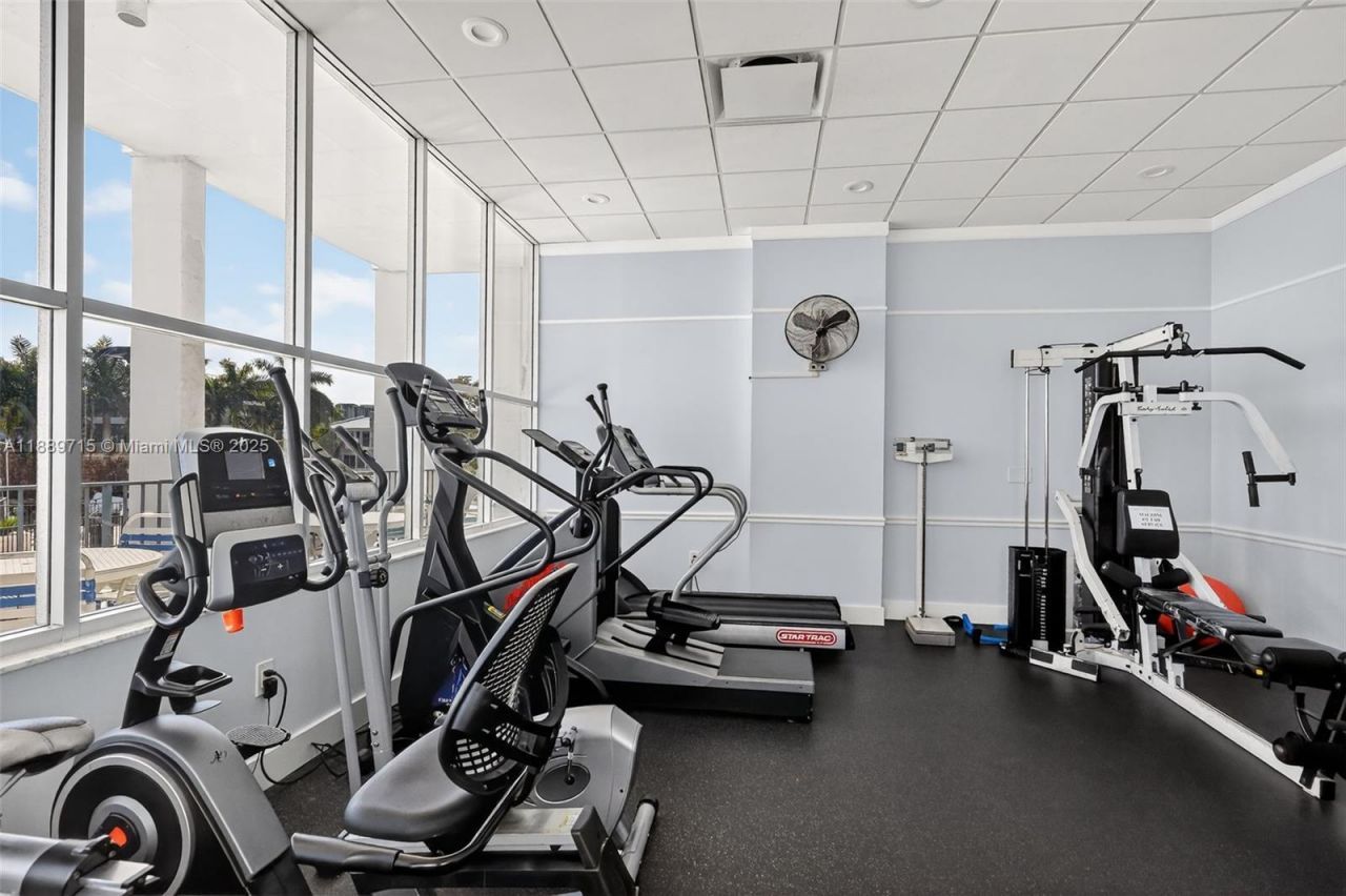 11930 N Bayshore Dr, Unit 1103, North Miami, FL 33181 Photo