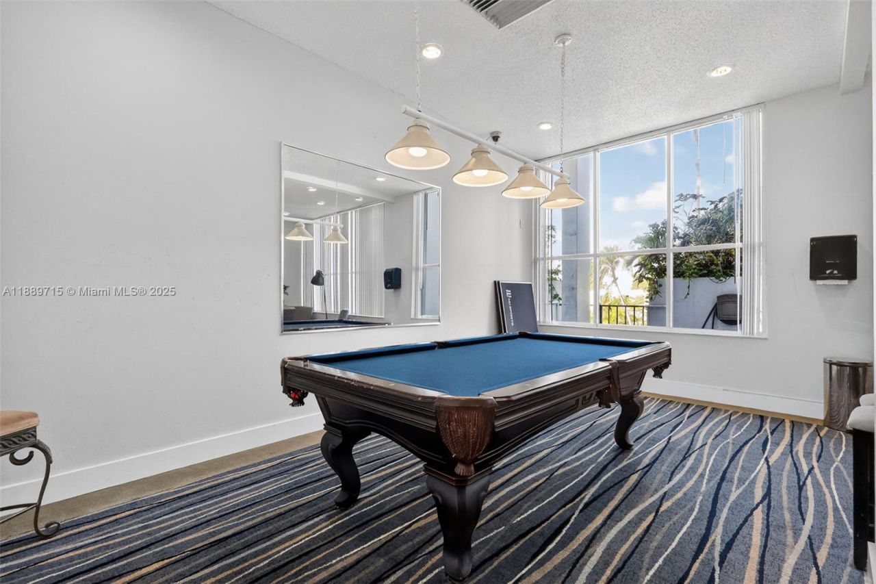 11930 N Bayshore Dr, Unit 1103, North Miami, FL 33181 Photo