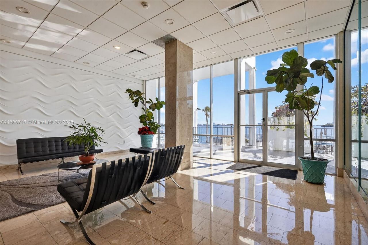 11930 N Bayshore Dr, Unit 1103, North Miami, FL 33181 Photo