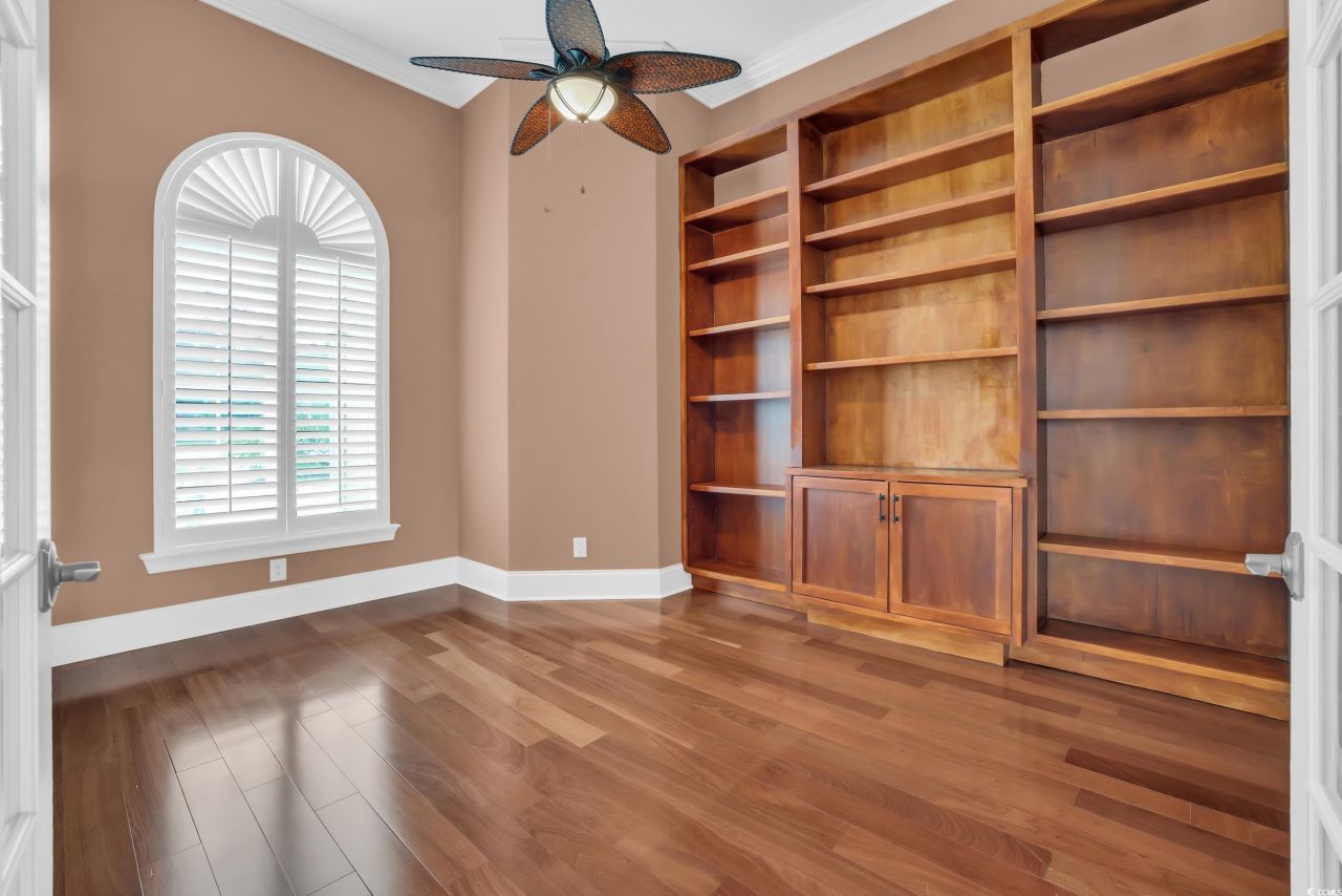 9243 Marina Pkwy. Photo 11