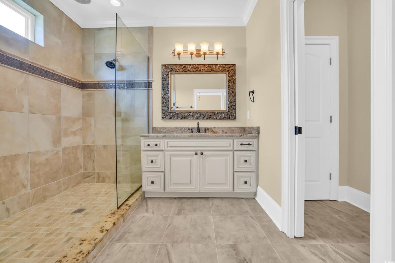 9243 Marina Pkwy. Photo 22