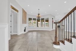 9243 Marina Pkwy. photo 4