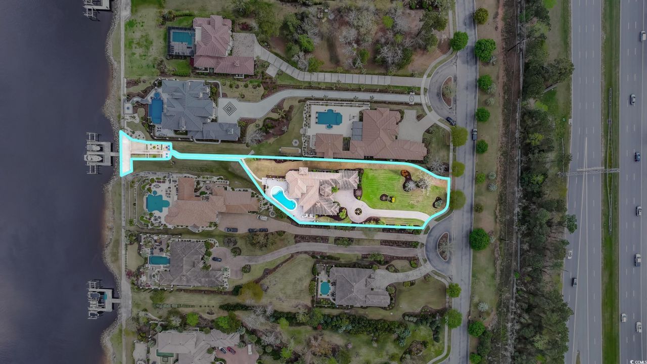 9243 Marina Pkwy. Photo 38