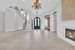 9243 Marina Pkwy. photo 4