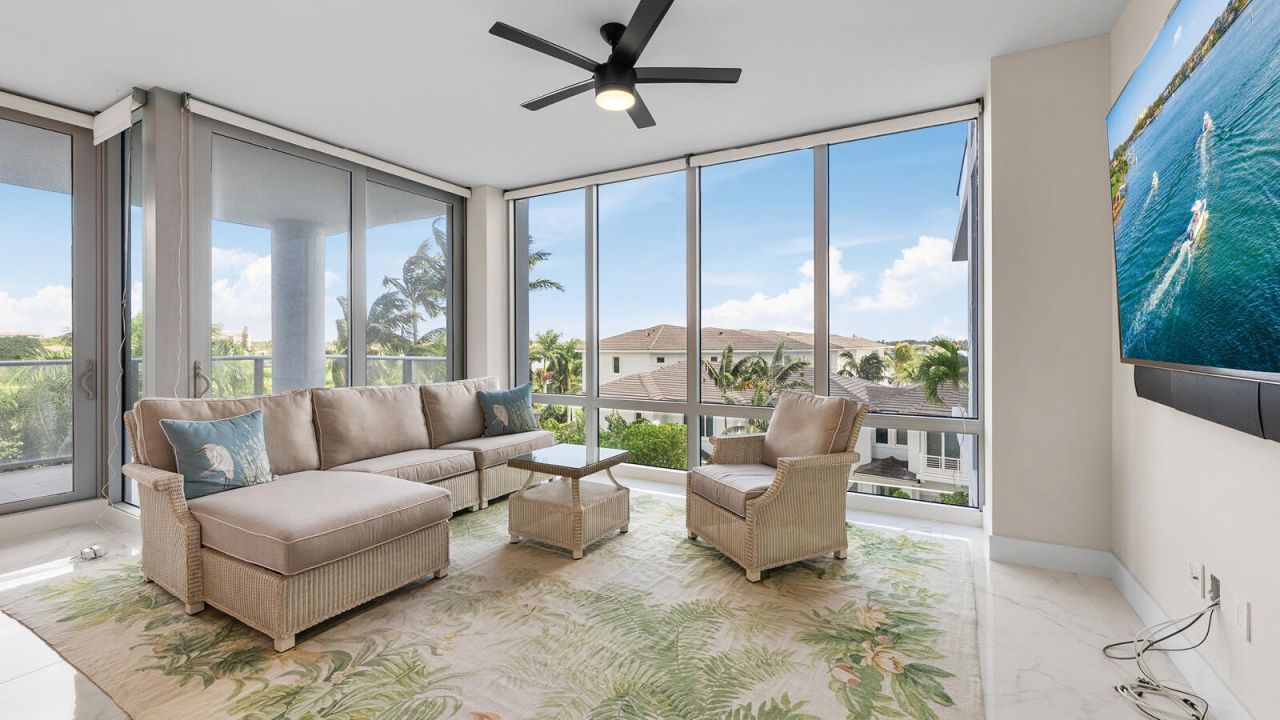 1 Water Club Way, Unit 402, North Palm Beach, FL 33408 Photo