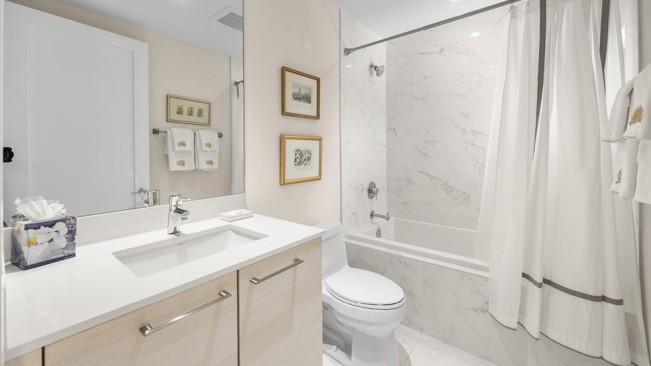 1 Water Club Way, Unit 402, North Palm Beach, FL 33408 Photo