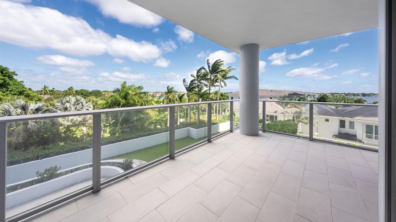 1 Water Club Way, Unit 402, North Palm Beach, FL 33408 Photo