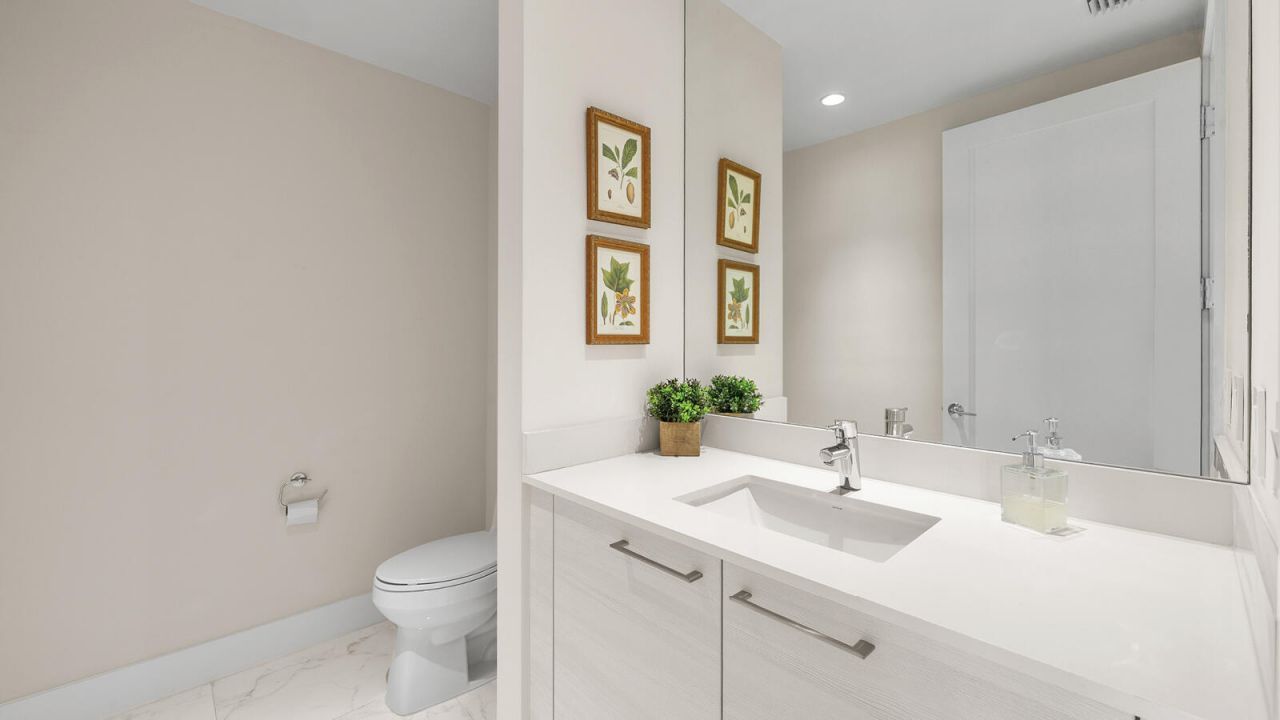 1 Water Club Way, Unit 402, North Palm Beach, FL 33408 Photo