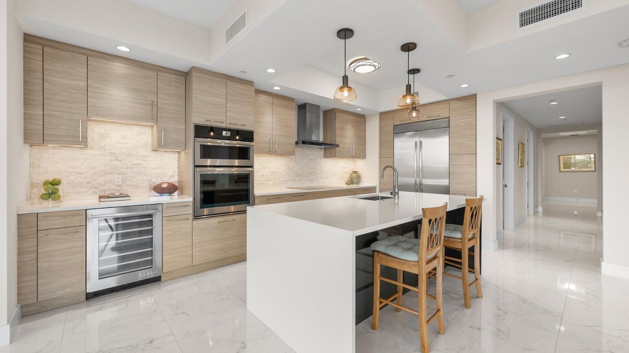 1 Water Club Way, Unit 402, North Palm Beach, FL 33408 Photo