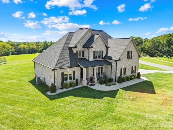 895 Oak Ridge Farms Circle, Newton, NC 28658