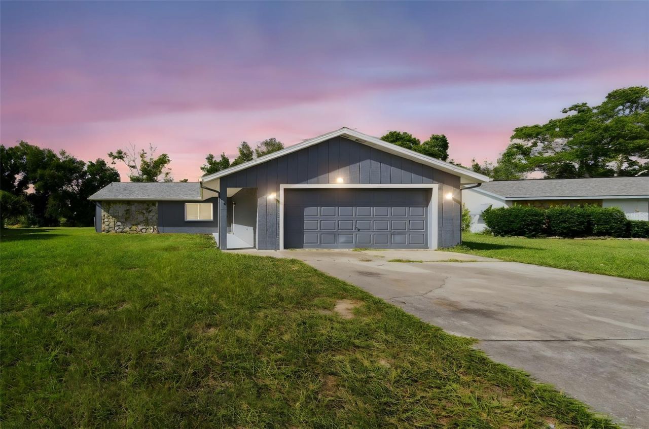 7130 Lexington Circle, Brooksville, FL 34602 Main Photo